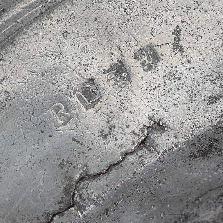 FAT, tenn, otydliga stämplar, 1700-tal.