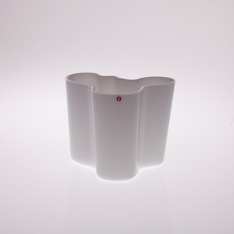 ALVAR AALTO, vas, glas, 2000-tal.