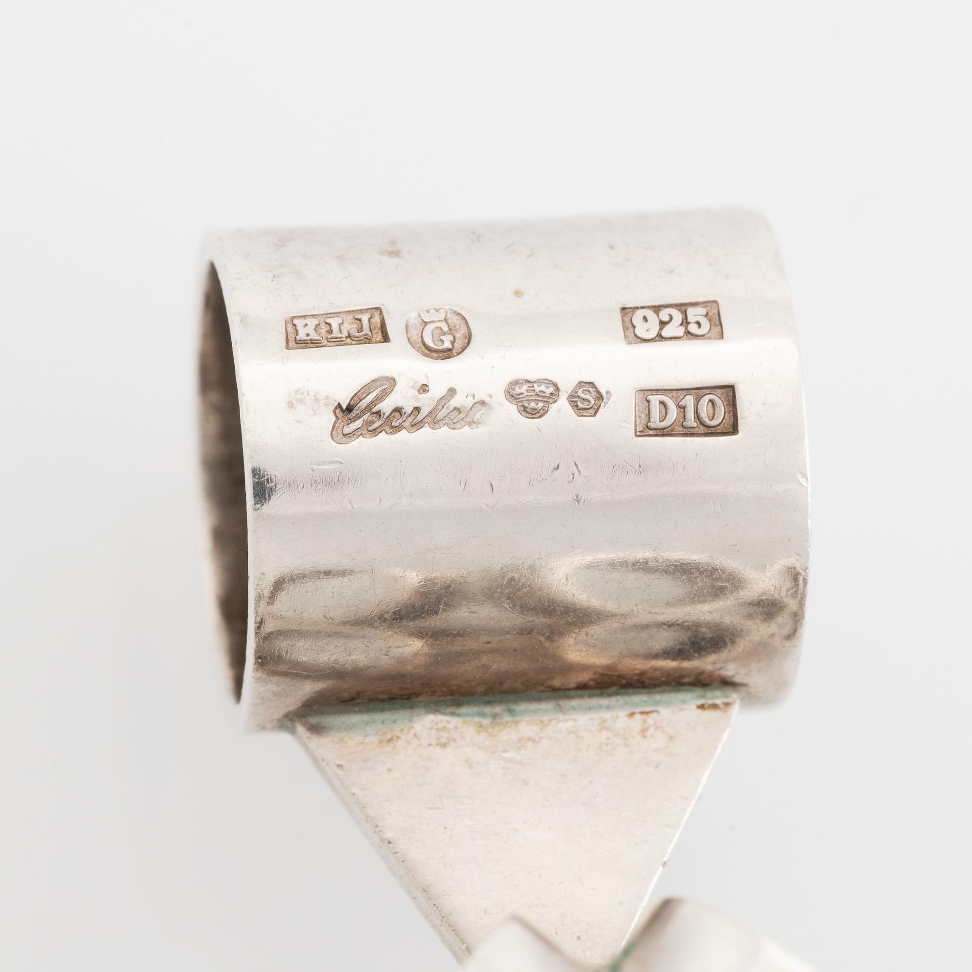 Cecilia Johansson, Hänge, sterlingsilver med stor rund fasettslipad bergkristall.