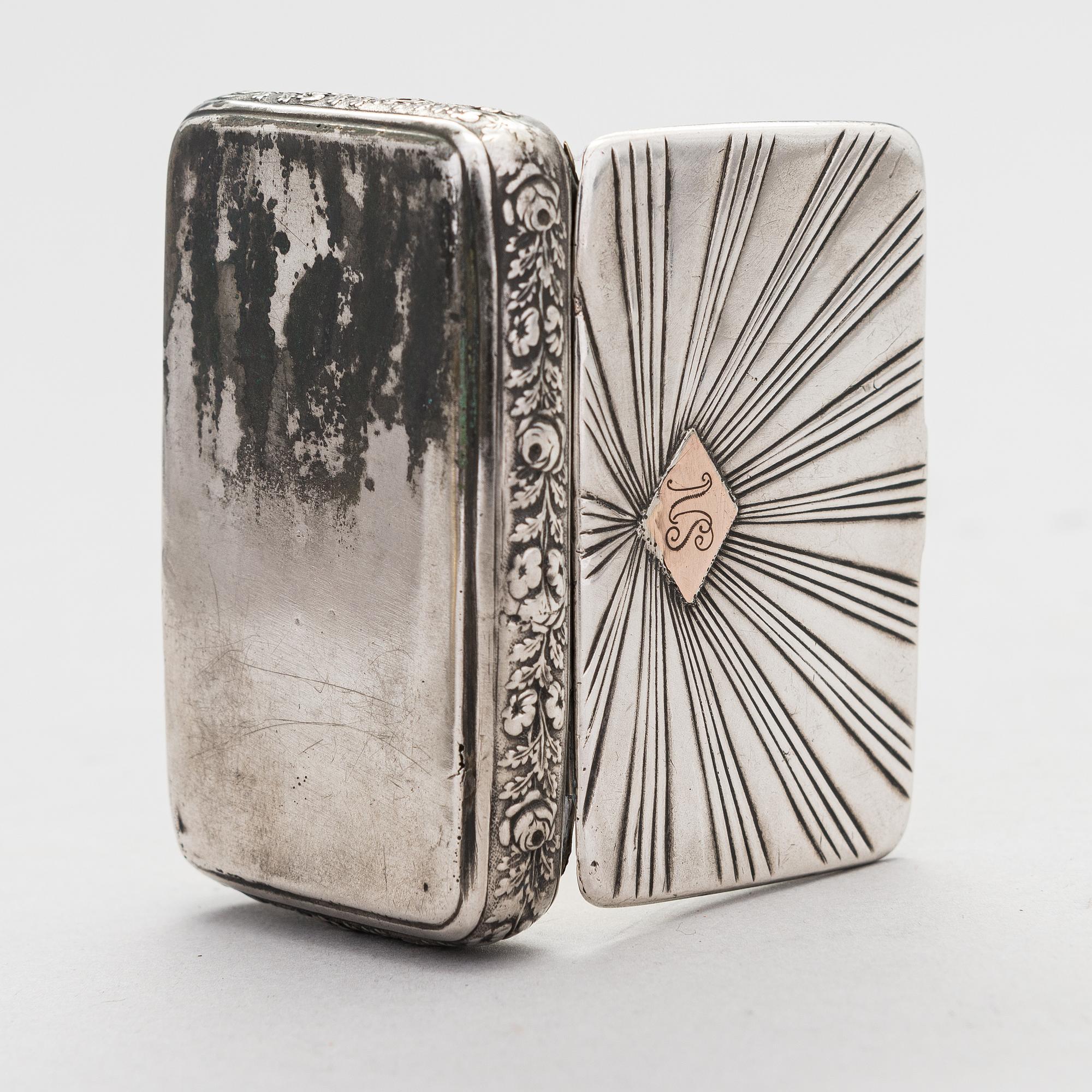 A 19th-century silver box and cigarette case, Gabriel Wahlbäck, Helsinki 1835 and Frans Viktor Lindroos, Kuopio 1892.