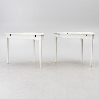 A pair of moon tables, 19th century.