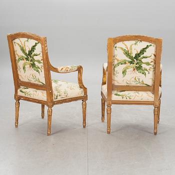 KARMSTOLAR, ett par. Louis XVI-stil. Sekelskiftet 1800/1900.