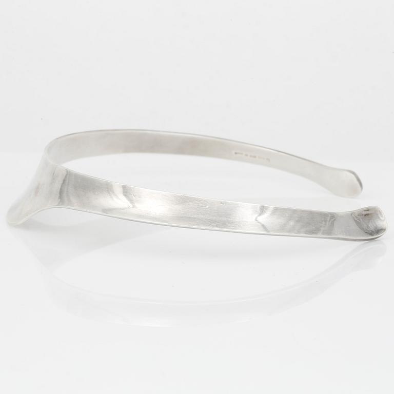 HALSRING, silver, Sigurd Persson, Stockholm, 1962. Vikt ca 55g.