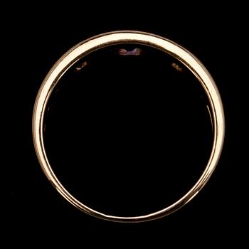 RING, guld 18K, briljantslipade diamanter 2 x 0,20 ct, safir. Ceson, Göteborg 1980. Vikt 6,7 g.