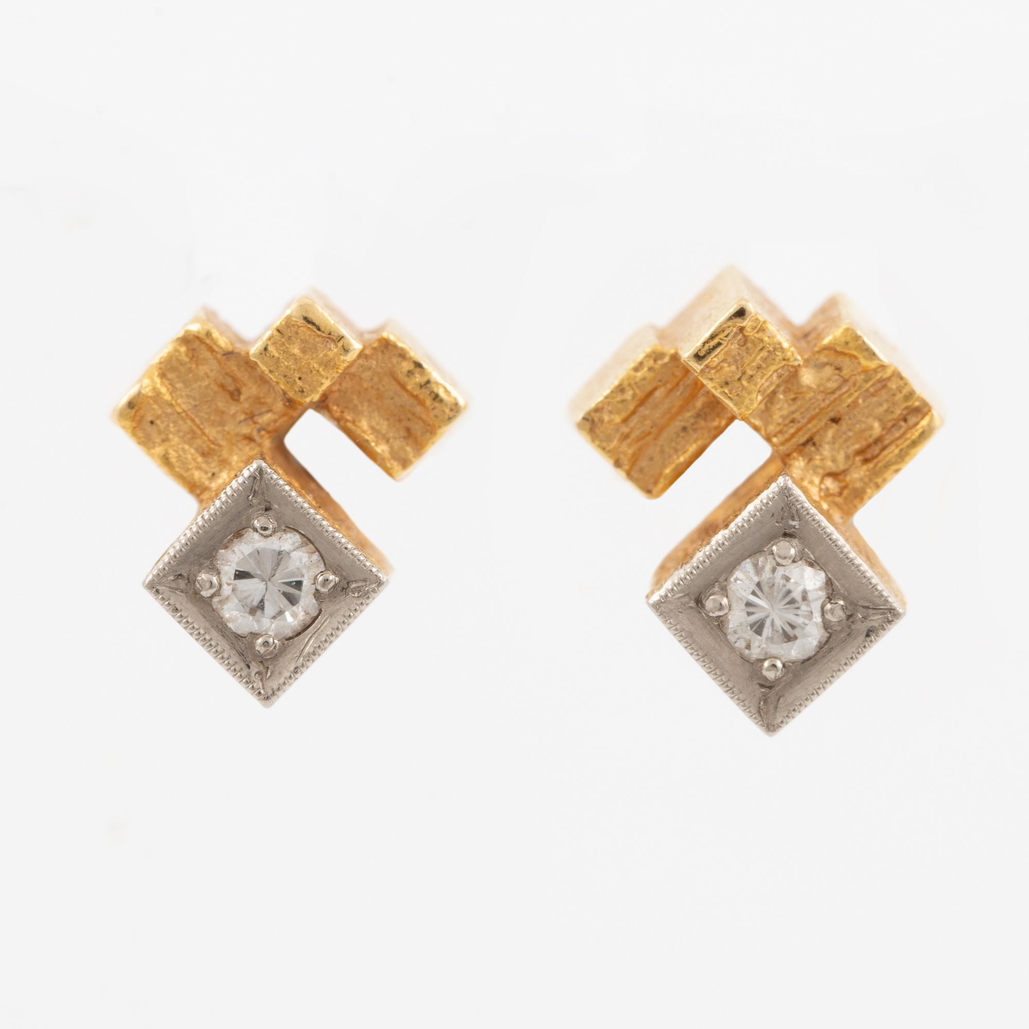 Björn Weckström, örhängen 18K guld med briljantslipade diamanter. Lapponia.