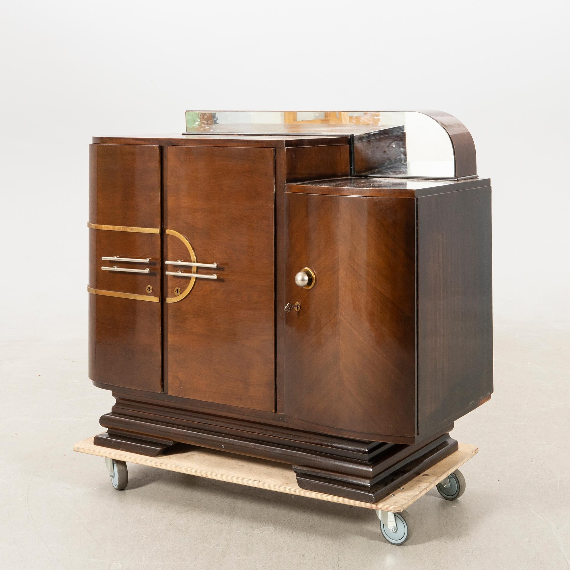 Sideboard/Cabinet Art Deco first half of the 20th century.