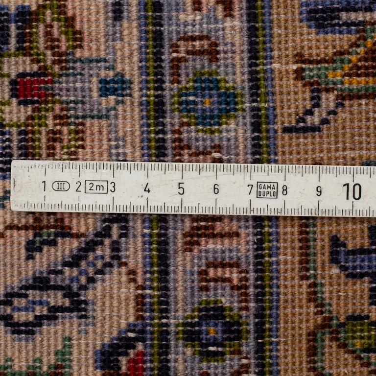 A CARPET, KASHAN, CA 408 X 297 CM.