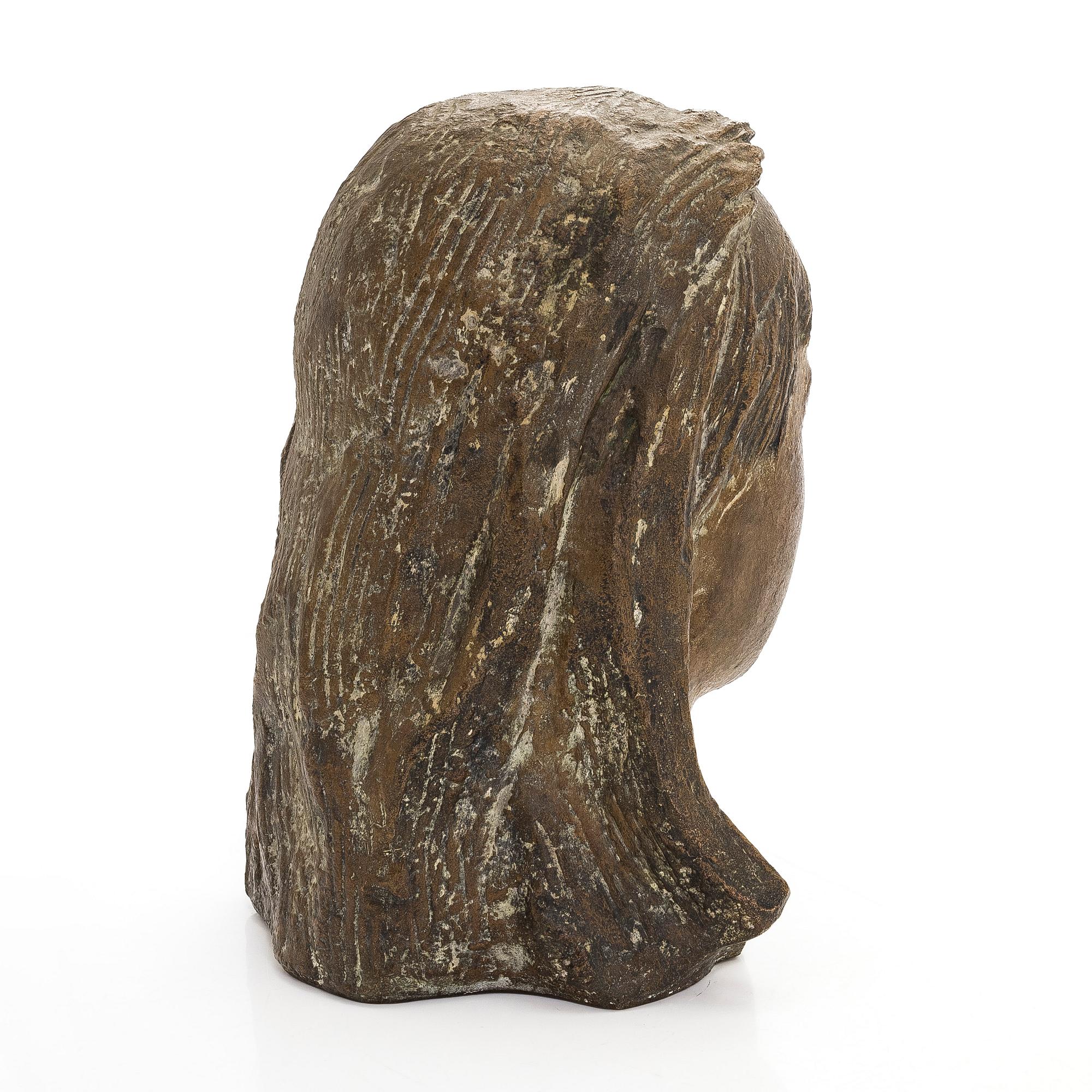 Viljo Mäkinen, A girl's head.