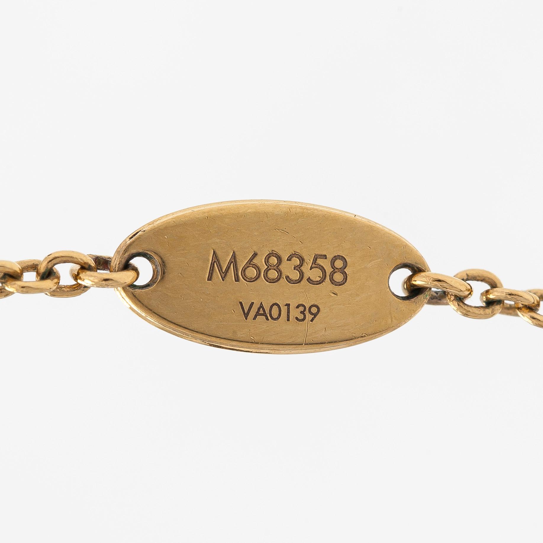 Louis Vuitton, "Essential V Perle" halsband.