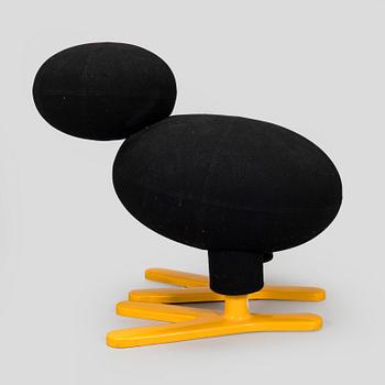 Eero Aarnio, figuuri, "Tipi", Adelta, suunniteltu 2002.