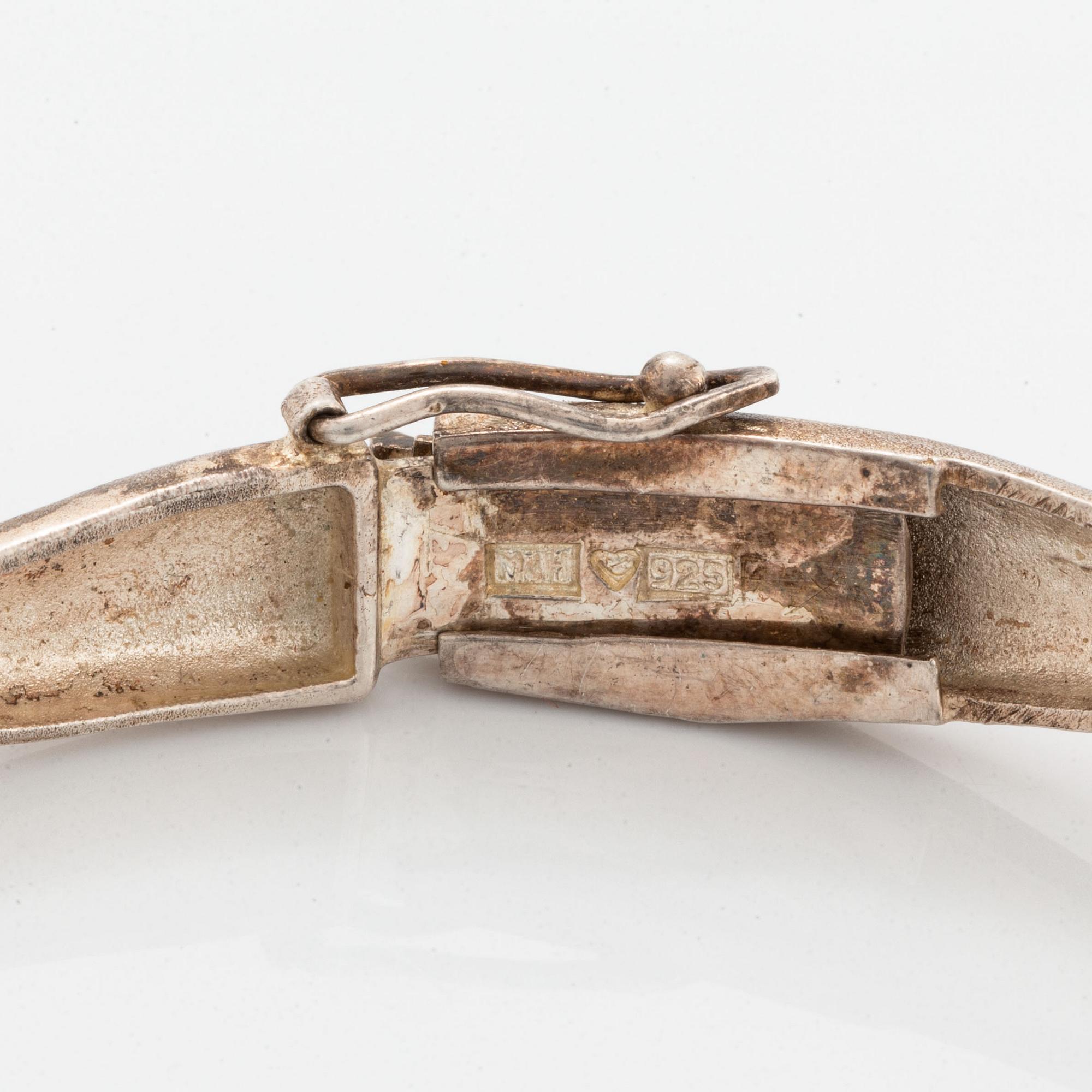 Siro Koru, bracelet sterlingsilver with labradorite.