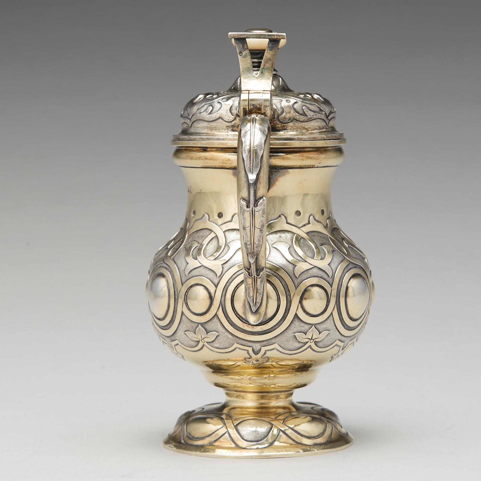 Dryckeskanna, silver, icke identifierad mästarstämpel, S:t Petersburg 1864.
