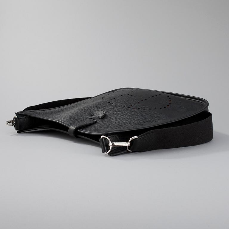 VÄSKA, "Evelyne II GM", Hermès.