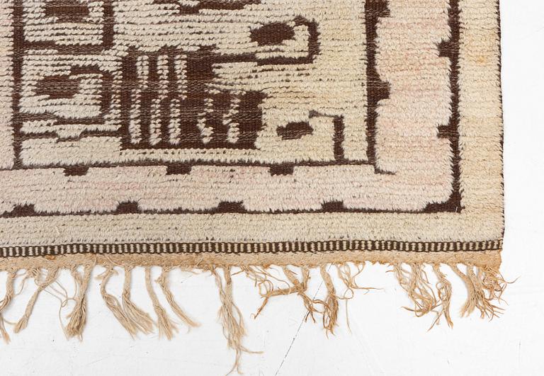 Märta Måås-Fjetterström, A 'Skvattram' carpet, knotted pile in relief, ca 365 x 228 cm, signed AB MMF.