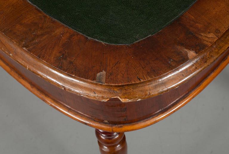 SKRIVBORD, nyrokoko, 1800-talets mitt.