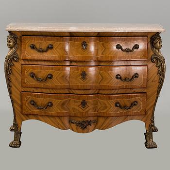 A Régence-style commode, second half of the 20th century.