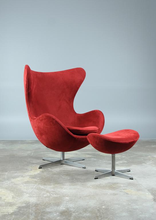 FÅTÖLJ med FOTPALL, "Ägget", Arne Jacobsen, Fritz Hansen.