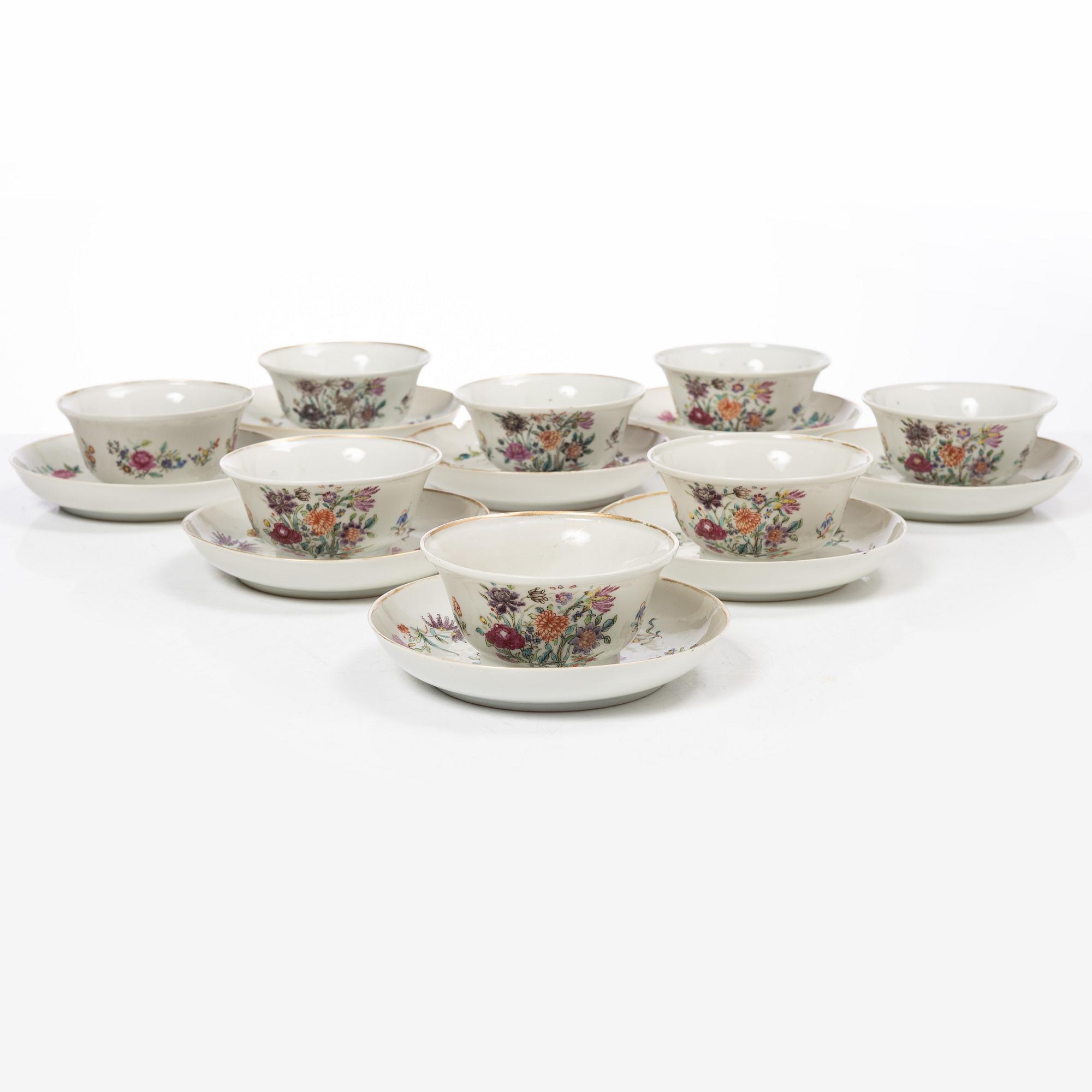 Koppar med fat, 8 st, porslin, Kina, Qianlong (1736-95).