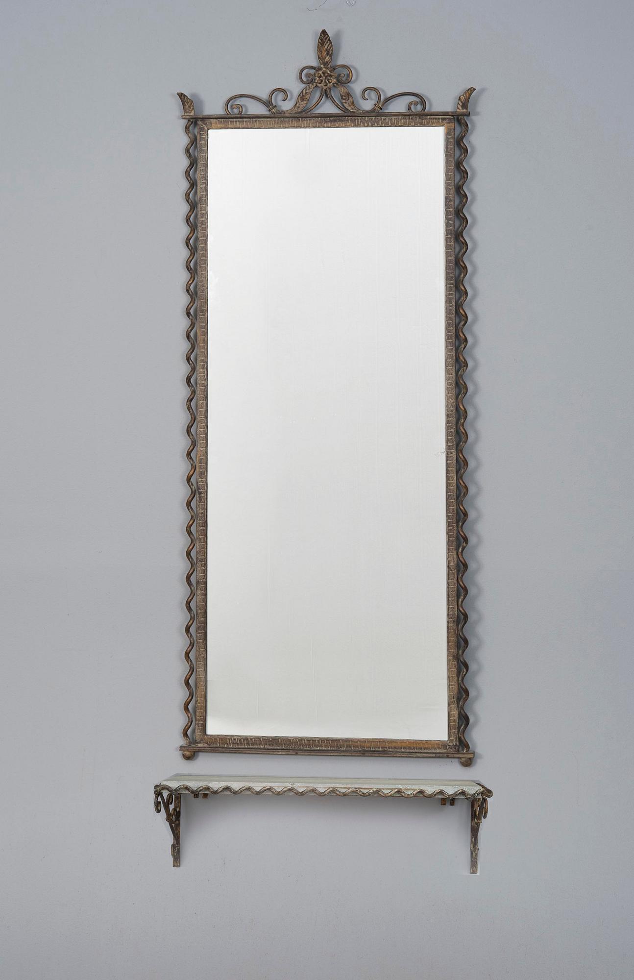 SPEGEL samt VÄGGHYLLA, metall, sannolikt Taidetakomo Hakkarainen 1930-tal.