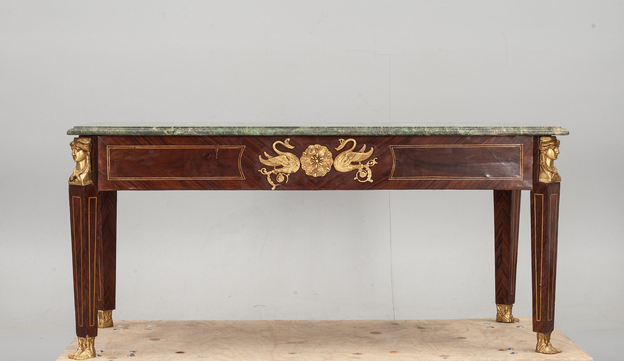 SOFFBORD, empirestil. 1900-talets andra hälft.