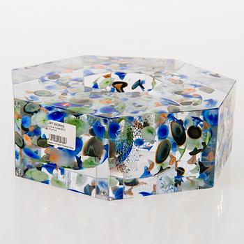 OIVA TOIKKA, a 'Liplatus' glass sculptur signed Oiva Toikka Iittala 2010 25/30.