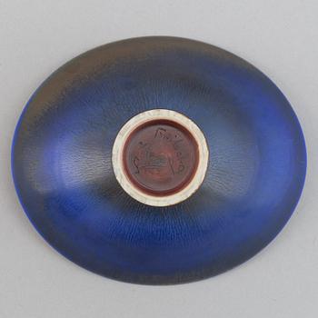 Berndt Friberg, a set of two stoneware bowls, Gustavsbergs studio 1952 and 1962.