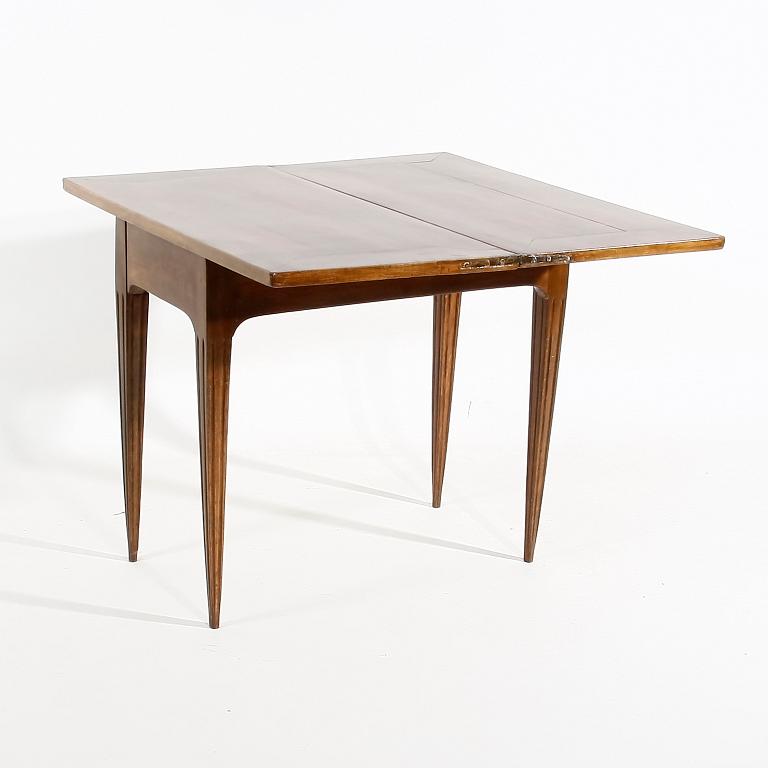 SPELBORD, gustavianskt, provins, 1800-talets första hälft.