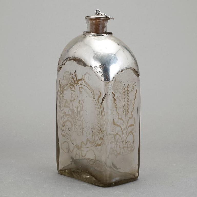 BRÄNNVINSFLASKA, glas och silver, märkt 184(8)?.
