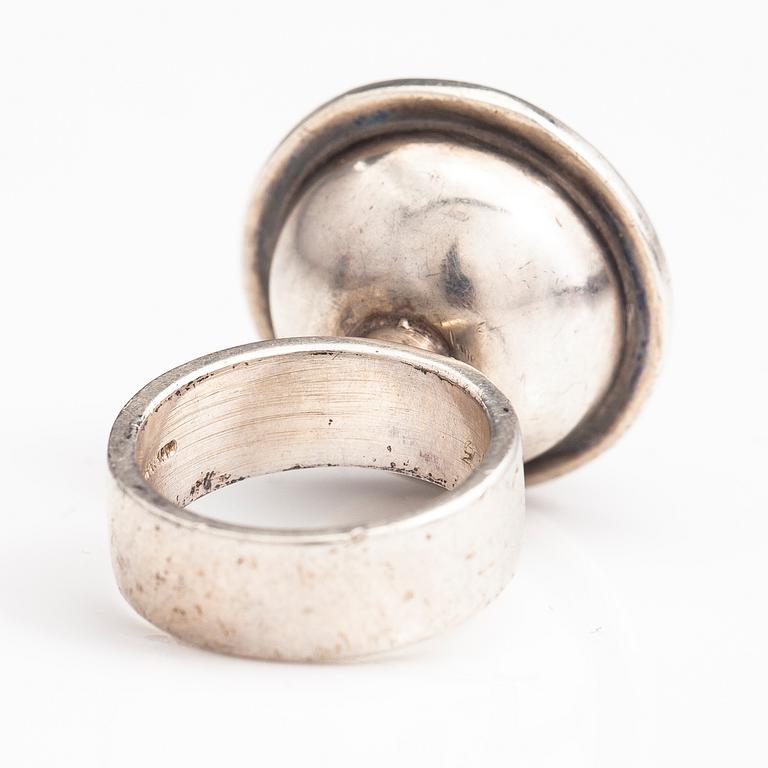 RING, silver. Pekka Sarvanto för Aarikka, Helsingfors 1965.