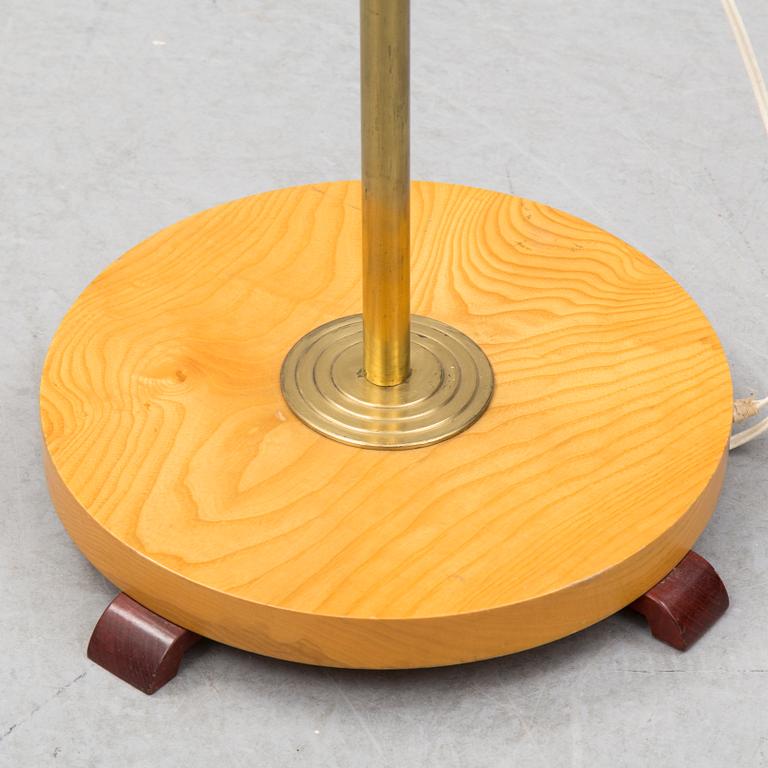 GOLVLAMPA, 1900-talets andra hälft.