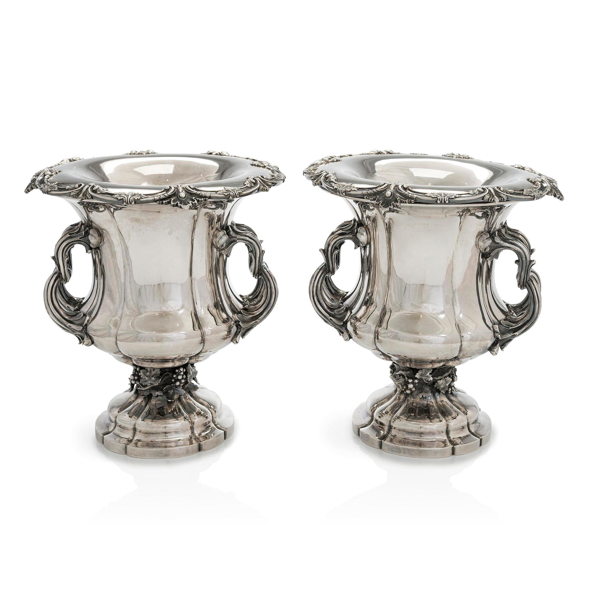 Carl Johan Tegelsten, A pair of Neo-Rococo silver champagne coolers/ vases, maker's mark of Carl Johan Tegelsten, Saint Petersburg 1849.