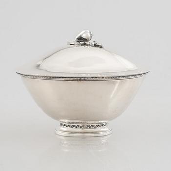 A Swedish silver bonbonnière, marks of Eric Råström, CG Råström, Stockholm 1970.