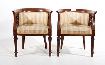 FÅTÖLJER, ett par, senempire, 1800-talets mitt.