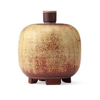 A Wilhelm Kåge Farsta stoneware jar and cover, Gustavsberg studio, Sweden 1960.