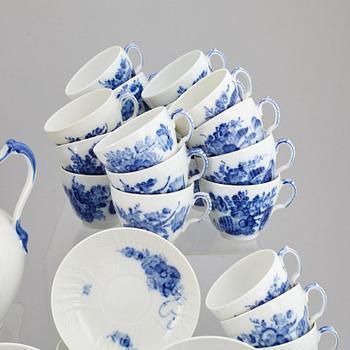 ROYAL COPENHAGEN, a 'Blå Blomst' part coffee and tea service, Denmark (75 pieces).