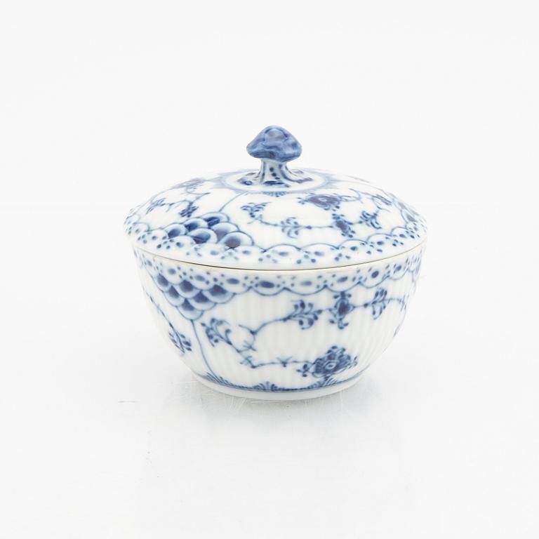 Coffee service 25 pcs "Musselmalet Riflet" Royal Copenhagen Denmark porcelain 1957-1973.