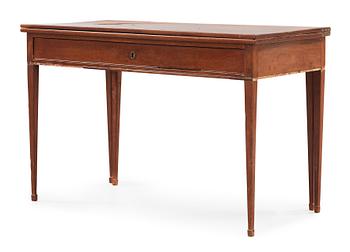1363. A late Gustavian late 18th century table.