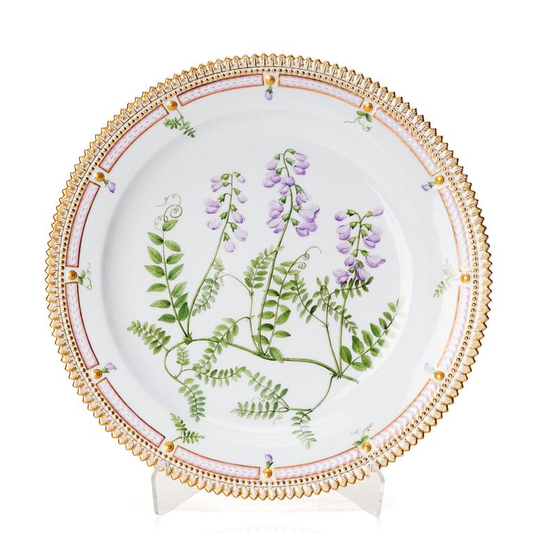 A Royal Copenhagen 'Flora Danica' charger, Denmark, late 19th Century.