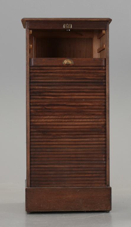 JALUSISKÅP, 1900-tal.