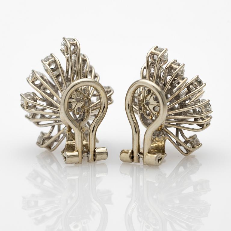 Earrings, a pair, 18k white gold and brilliant-cut diamonds.