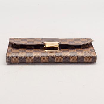 Louis Vuitton, wallet.