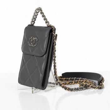 Chanel, bag/mobile bag, 2022-2023.