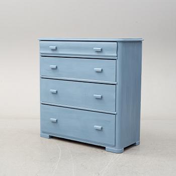 CHEST OF DRAWERS, second half of the 19th century.