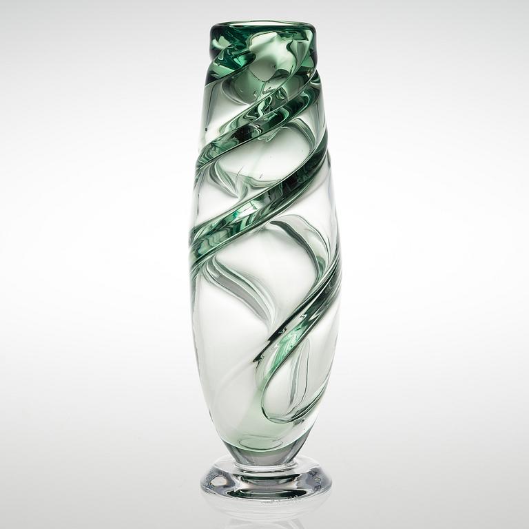 KARI ALAKOSKI, A GLASS SCULPTURE, signed Kari Alakoski Iittala 1998.