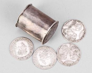 MYNT samt DOSA, 5 delar, silver,bröllopsmynt över Karl I och Henrietta Maria av England, dat 1625. Vikt 24,9g.