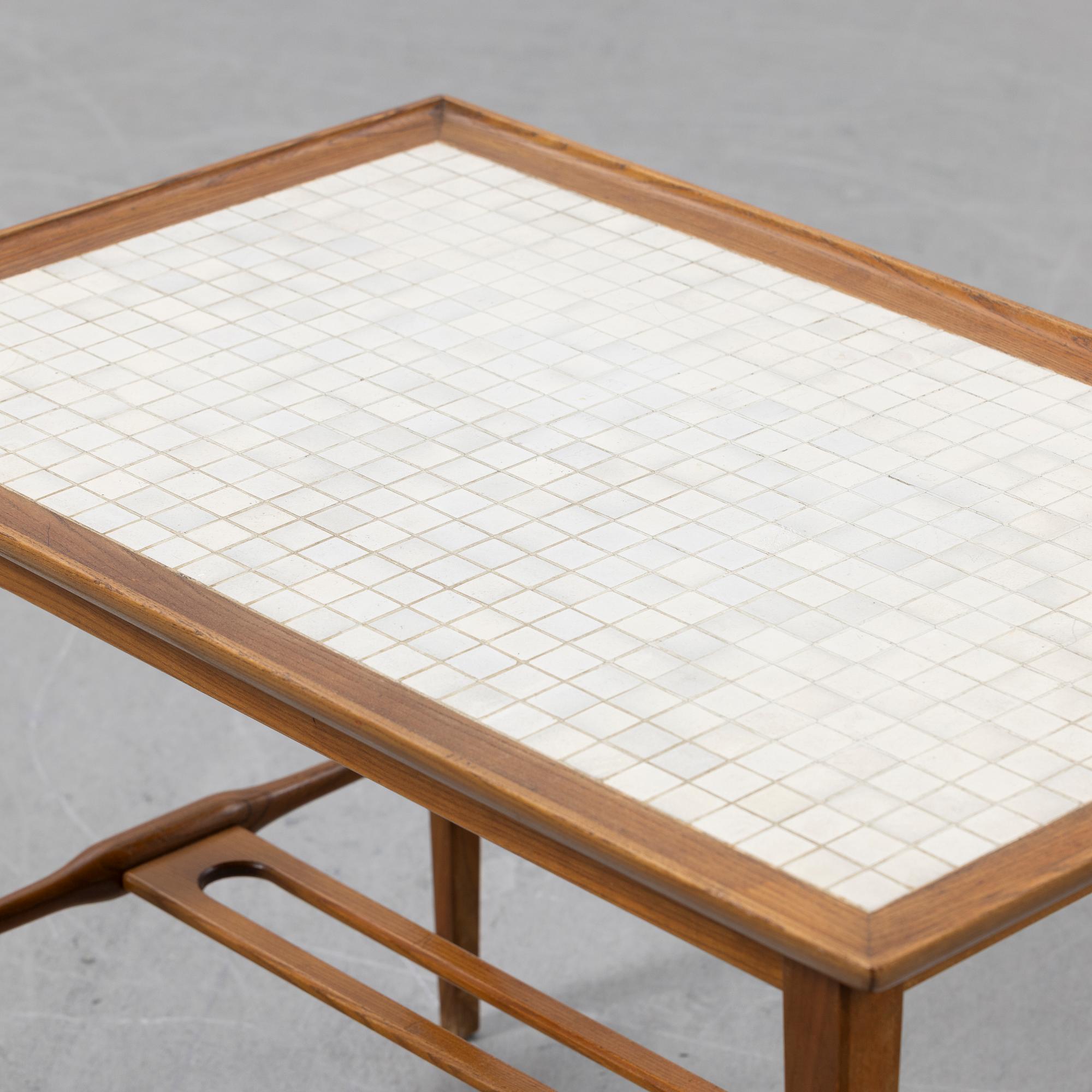 Coffee table, mid-20th century.