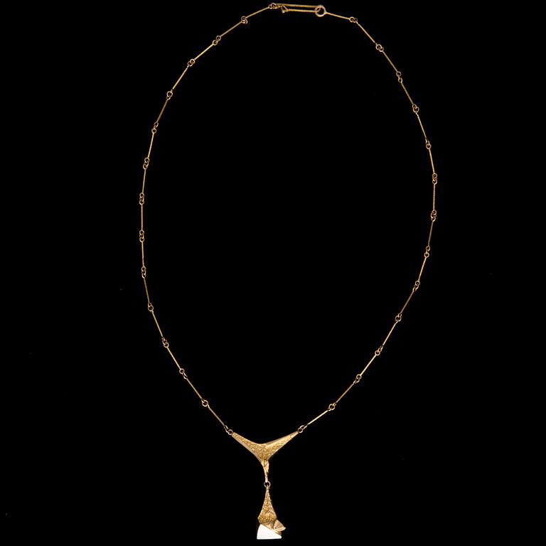 BJÖRN WECKSTRÖM, PENDANT. 18K gold and platina, Corona Austrina, Lapponia 1987.