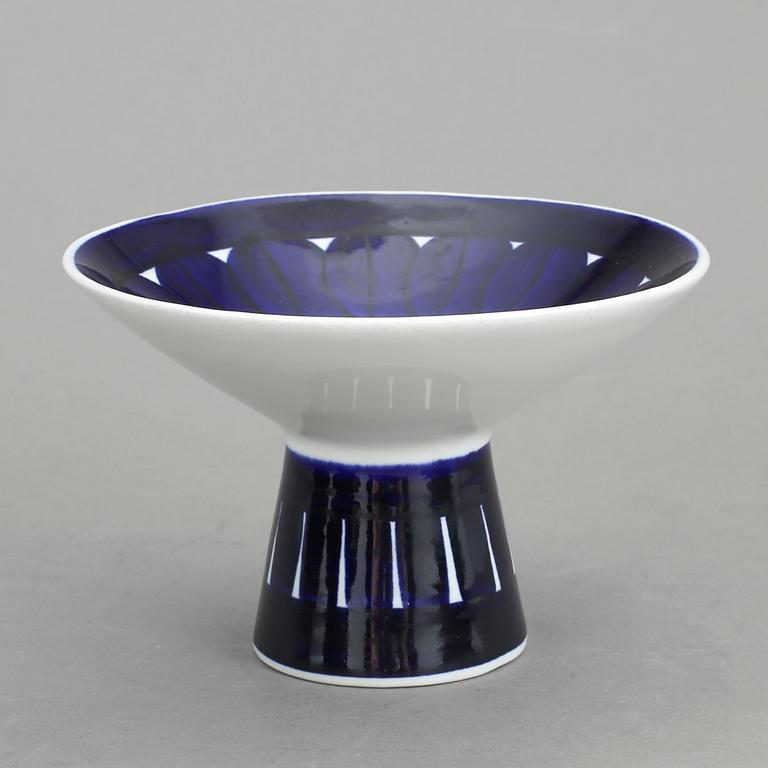 SERVISDELAR, 3 delar, "Valencia" design Ulla Procopé, Arabia 1900-talets senare hälft.