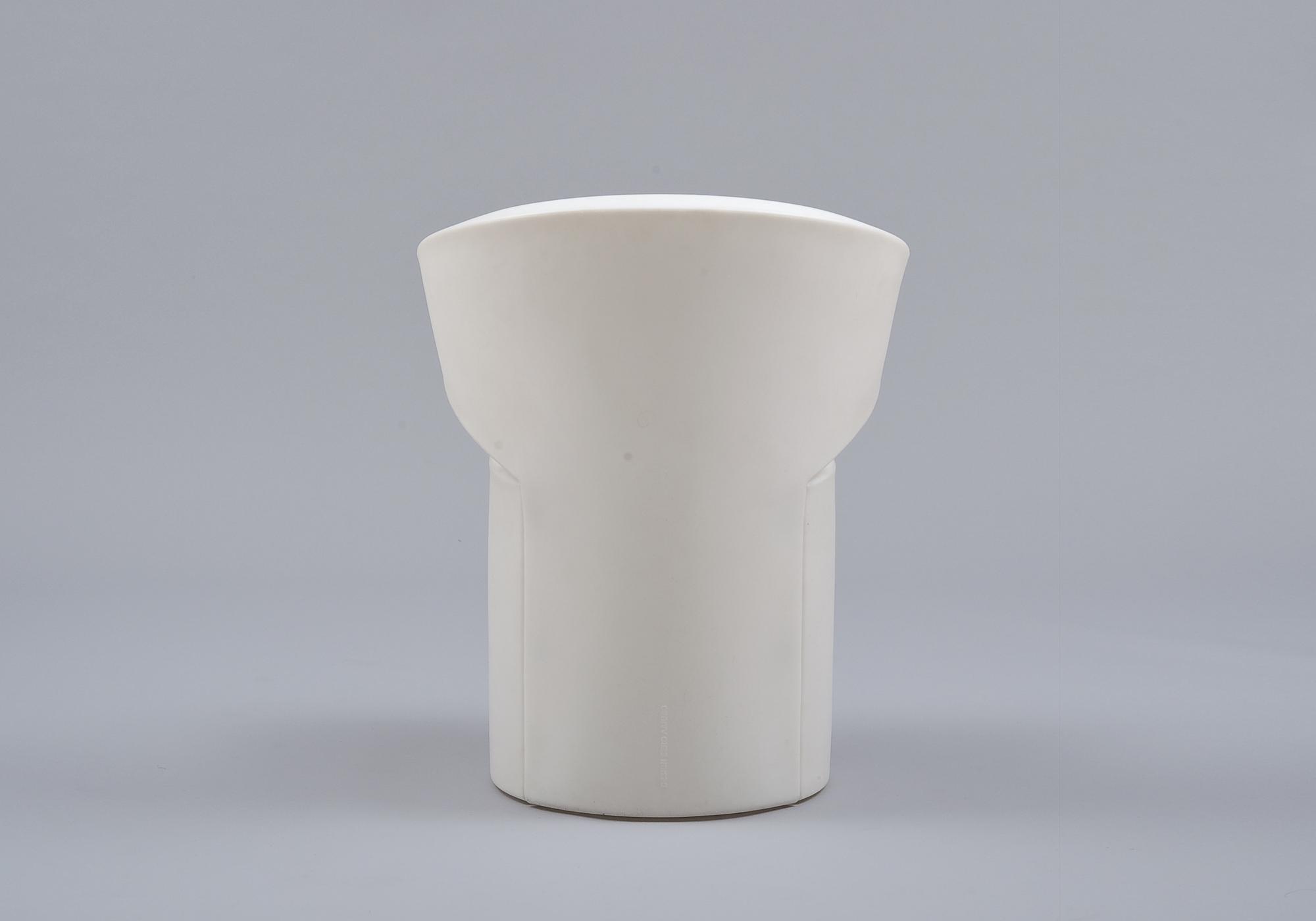 FOCUS 2 STOL, Eero Aarnio, Adelta, formgiven 2002.