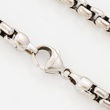 Tiffany & Co, bracelet 18K white gold.